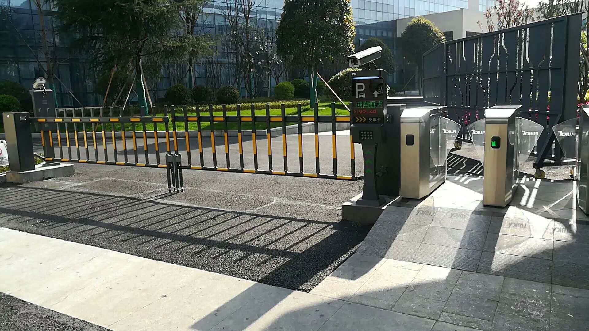 航天环宇通讯  智能车牌识别管理系统(图文)